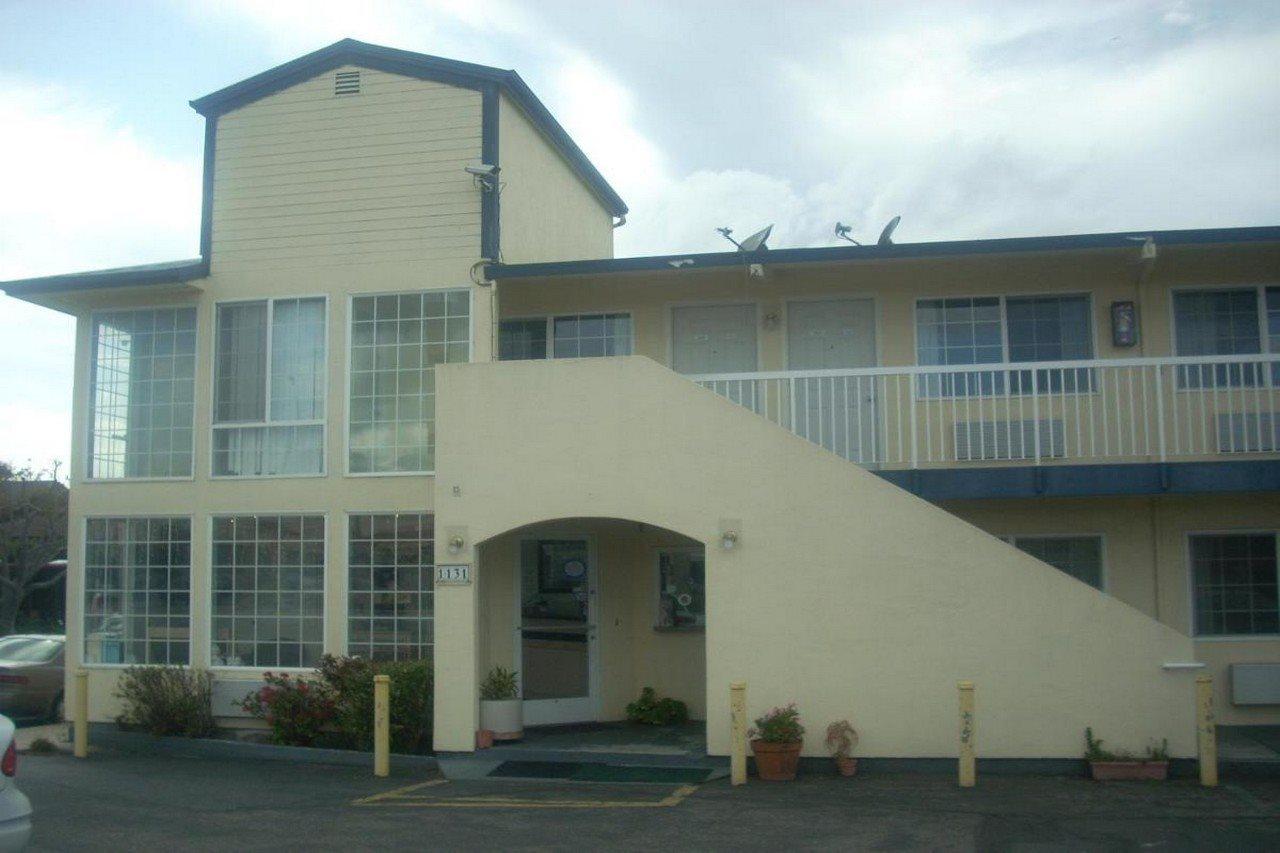 Economy Inn Monterey سيسايد المظهر الخارجي الصورة