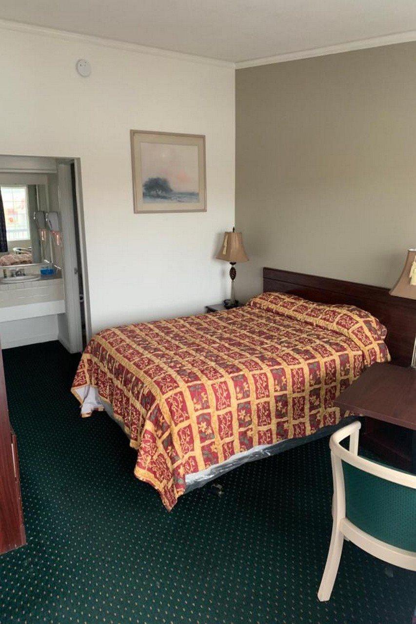 Economy Inn Monterey سيسايد المظهر الخارجي الصورة